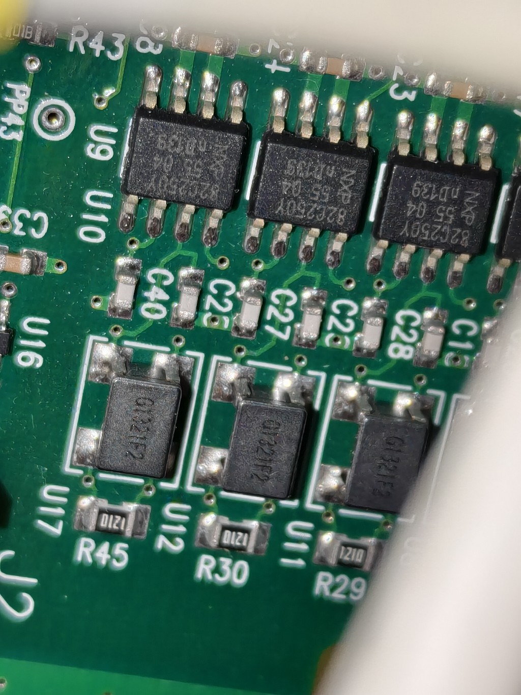 PL104 gantry interface board component-level detail
